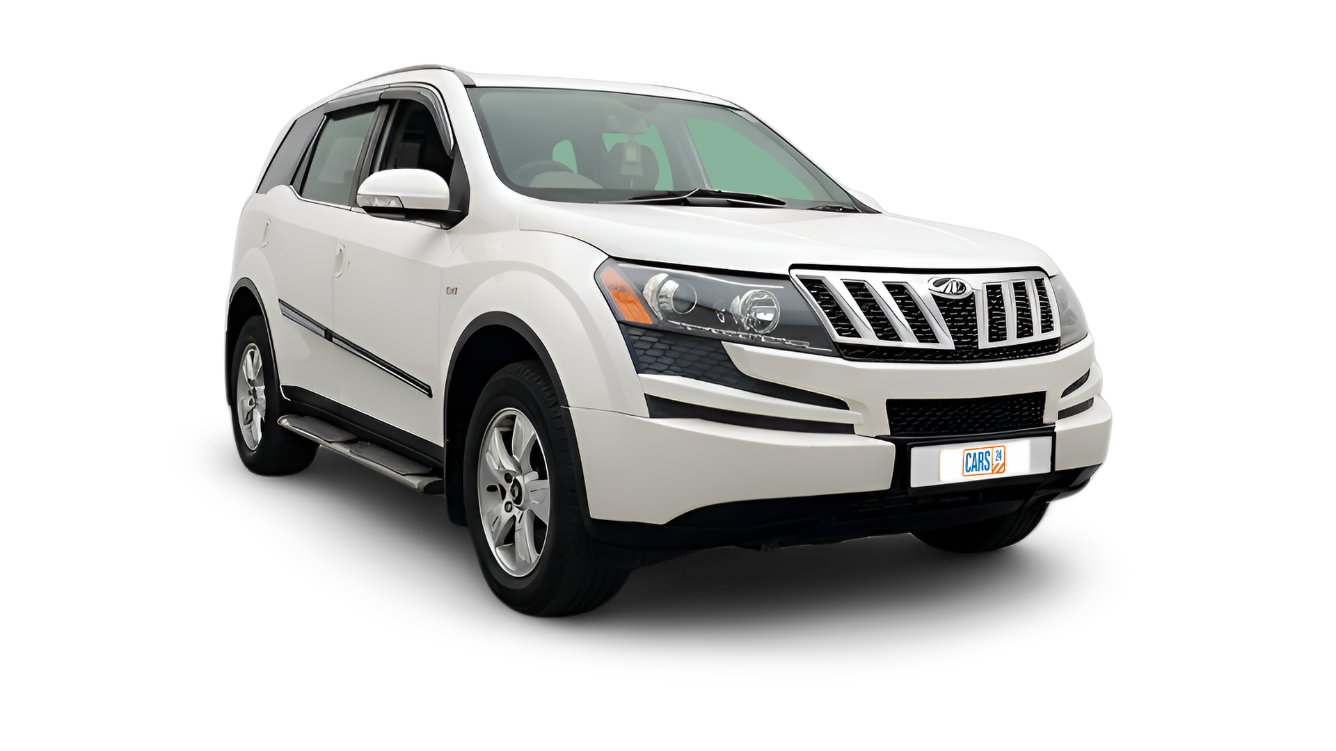 Mahindra XUV500-img
